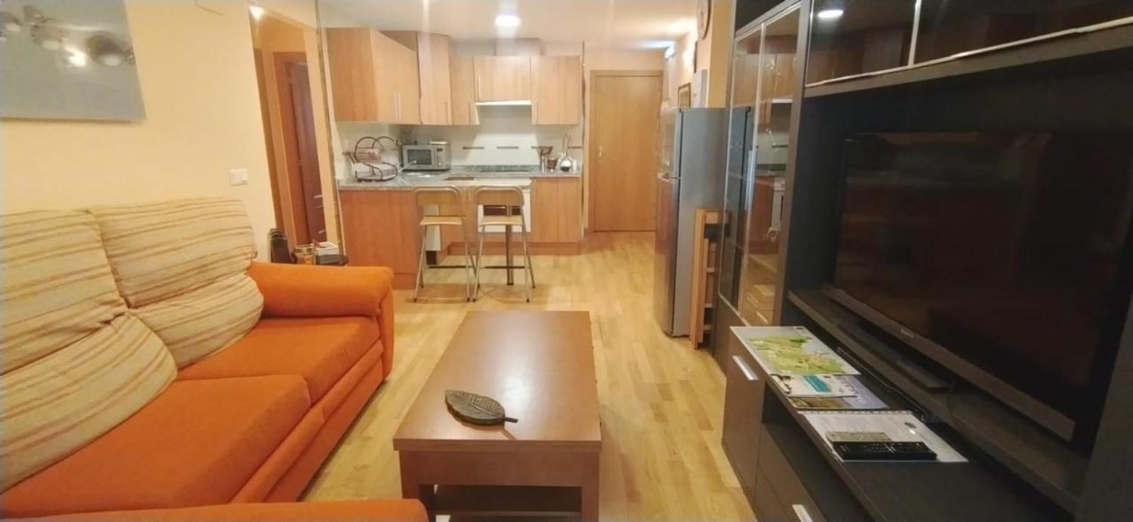 El Cambaral Del Puerto Apartment Luarca Bagian luar foto