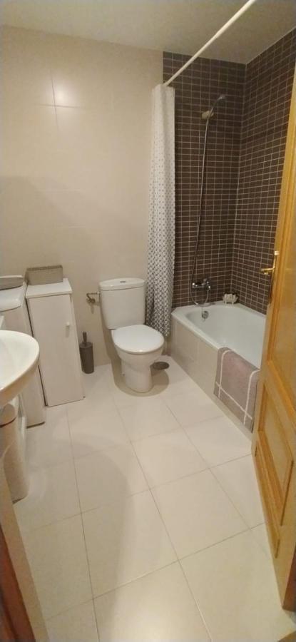 El Cambaral Del Puerto Apartment Luarca Bagian luar foto