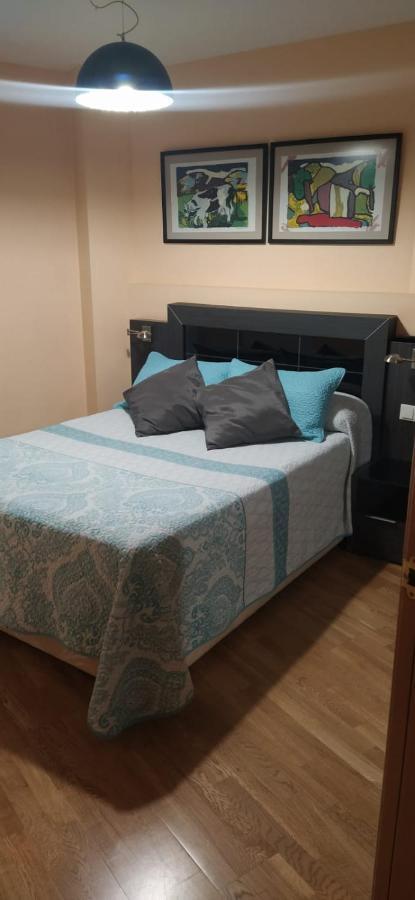 El Cambaral Del Puerto Apartment Luarca Bagian luar foto