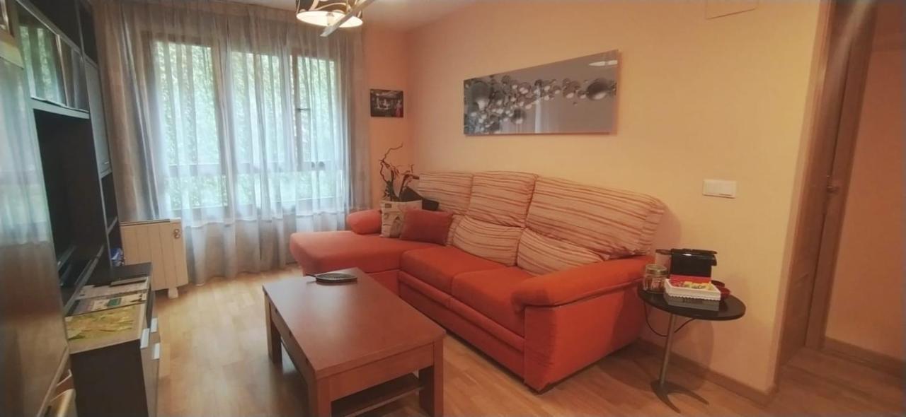 El Cambaral Del Puerto Apartment Luarca Bagian luar foto
