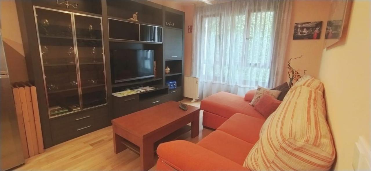 El Cambaral Del Puerto Apartment Luarca Bagian luar foto