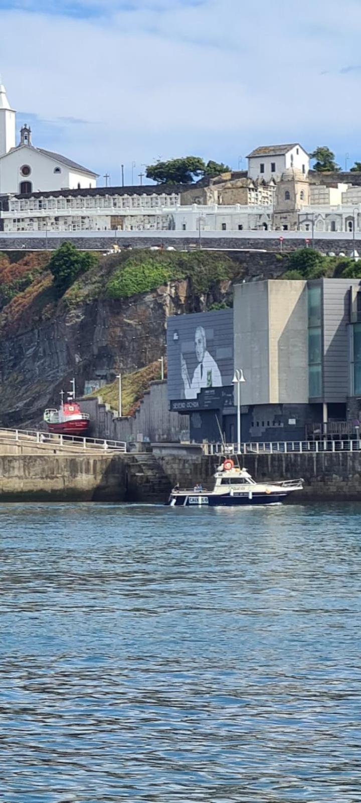 El Cambaral Del Puerto Apartment Luarca Bagian luar foto