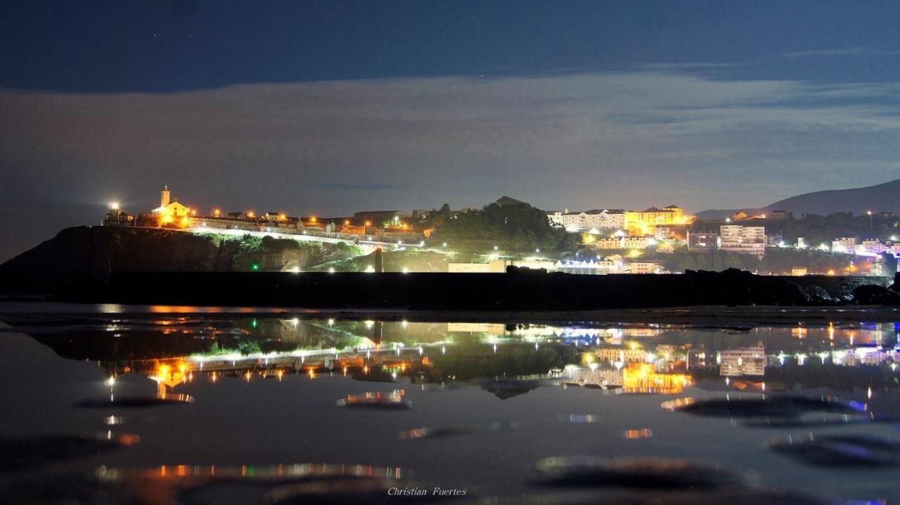 El Cambaral Del Puerto Apartment Luarca Bagian luar foto