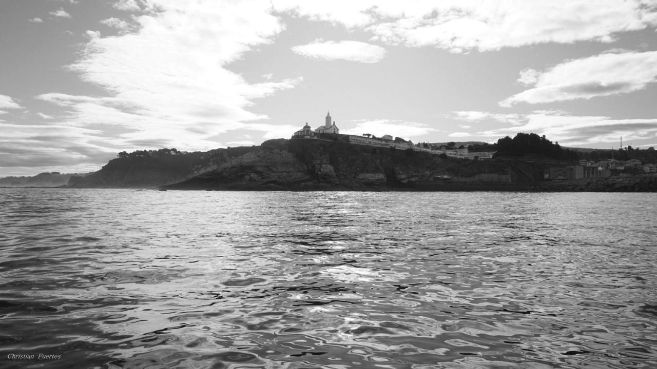 El Cambaral Del Puerto Apartment Luarca Bagian luar foto