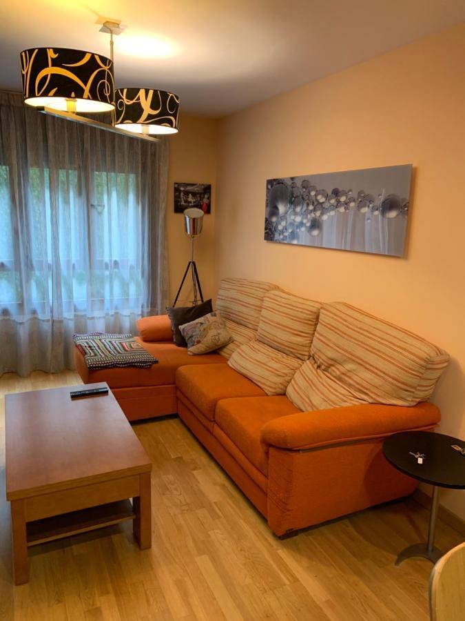 El Cambaral Del Puerto Apartment Luarca Bagian luar foto